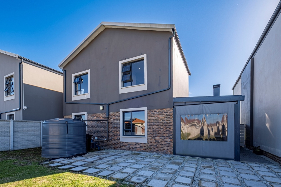 4 Bedroom Property for Sale in Westbrook Eastern Cape